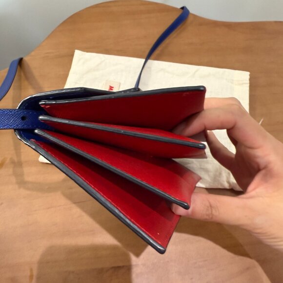 Marni Trunk Wallet with Crossbody Chain Blue/Red/Black - Picture 7 of 12